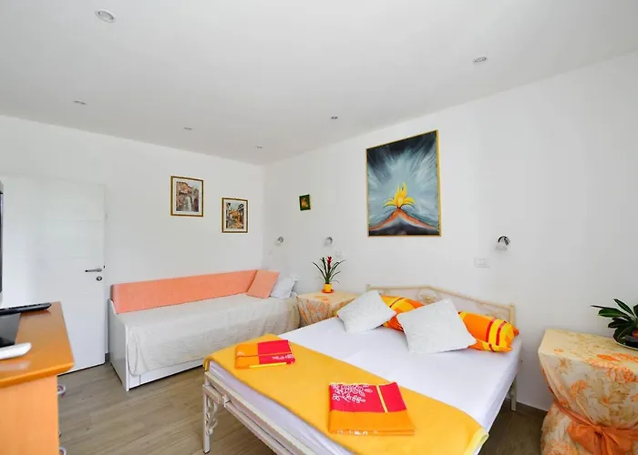 Bulovic In The Very Center Of